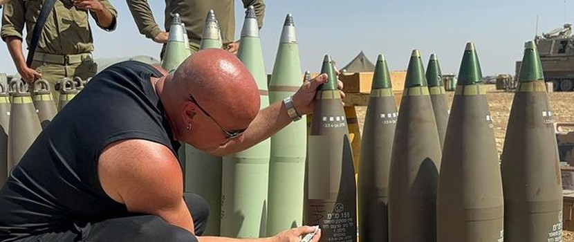 david draiman signs artillery shells of israel army